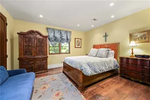 12226 Paisley Ln, Los Angeles, CA 90049 - Photo 16