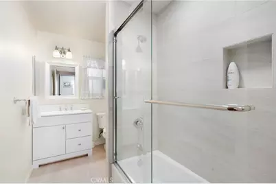 2439 E Paradise Road, Anaheim, CA 92806 - Photo 30