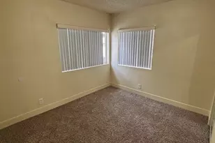 811 W 40th, Los Angeles, CA 90037 - Photo 8