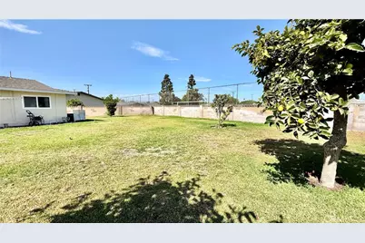 7244 Harding Cir, Buena Park, CA 90620 - Photo 14