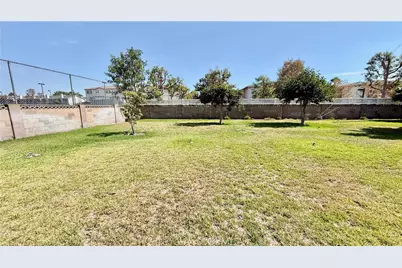 7244 Harding Cir, Buena Park, CA 90620 - Photo 10