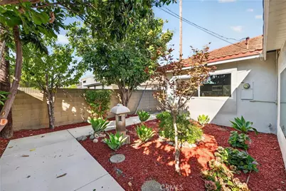 9211 Julie Beth, Cypress, CA 90630 - Photo 48