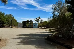 12285 Riggins Rd, Phelan, CA 92371 - Photo 8