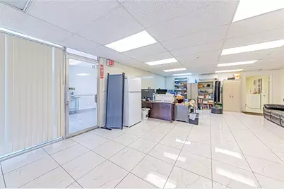 626 W Commonwealth Avenue, Fullerton, CA 92832 - Photo 16