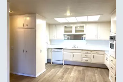 13500 SE Wentworth Ln., M5-121A, Seal Beach, CA 90740 - Photo 8
