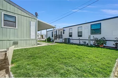 25 Elm Via, Anaheim, CA 92801 - Photo 24