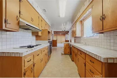 5102 Obispo Avenue, Lakewood, CA 90712 - Photo 10
