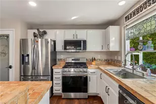 27605 Edgemont Dr, Corona, CA 92883 - Photo 10