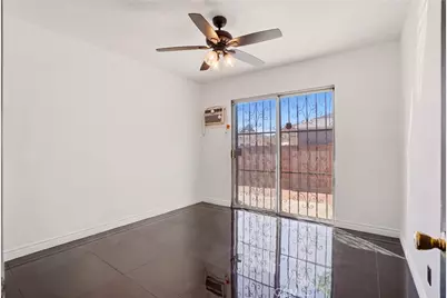 11246 Rosecrans Avenue, Norwalk, CA 90650 - Photo 20