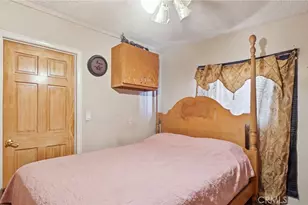 201 E 111th Pl, Los Angeles, CA 90061 - Photo 24