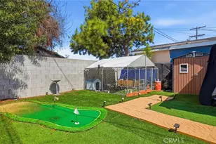 201 E 111th Pl, Los Angeles, CA 90061 - Photo 44