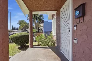 201 E 111th Pl, Los Angeles, CA 90061 - Photo 28