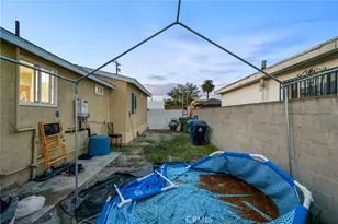 2017 E 112th, Los Angeles, CA 90059 - Photo 16