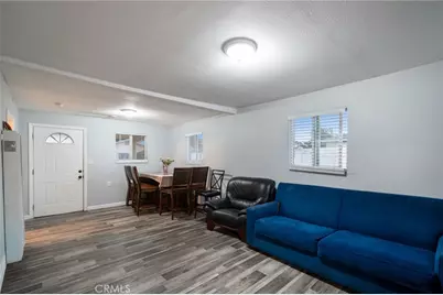 2017 E 112th, Los Angeles, CA 90059 - Photo 8