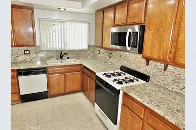 8485 Kington Way #11, Cypress, CA 90630 - Photo 4