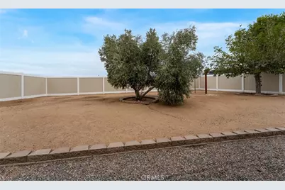 16248 Saint Timothy, Apple Valley, CA 92307 - Photo 38