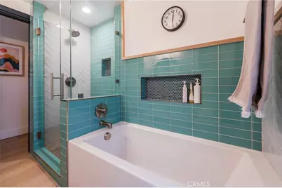 358 Santa Ana, Long Beach, CA 90803 - Photo 34