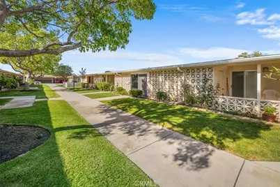 1280 Knollwood Road #40B, Seal Beach, CA 90740 - Photo 2