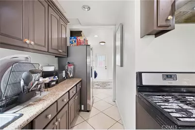 611 W 110th, Los Angeles, CA 90044 - Photo 22