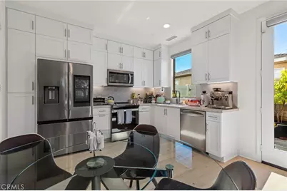 17540 Cameron Lane #102, Huntington Beach, CA 92647 - Photo 2
