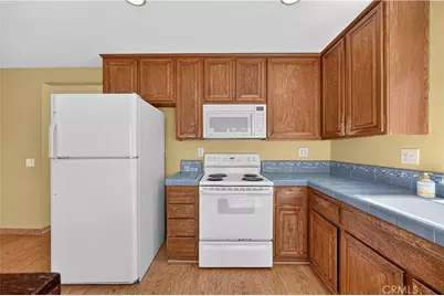 11693 Guam Circle, Cypress, CA 90630 - Photo 14