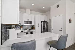 1071 S Volterra, Anaheim, CA 92808 - Photo 16