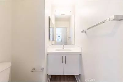 10736 Bloomfield Street, Toluca Lake, CA 91603 - Photo 10