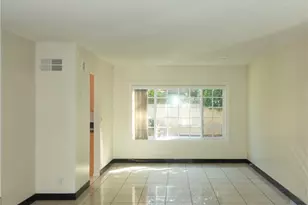18710 Christina, Cerritos, CA 90703 - Photo 4