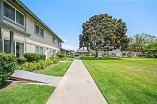 4694 Madrid Way, Huntington Beach, CA 92649 - Photo 2