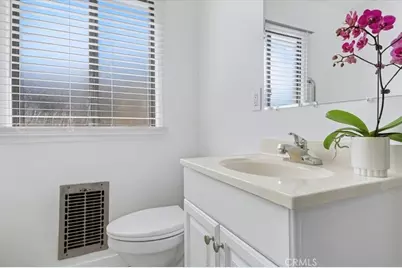 10908 Crossdale Avenue, Downey, CA 90241 - Photo 38
