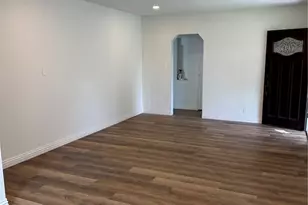 2067 Delta, Long Beach, CA 90810 - Photo 2