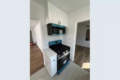 2067 Delta, Long Beach, CA 90810 - Photo 6