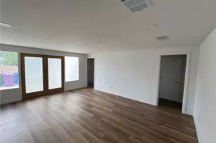 2067 Delta, Long Beach, CA 90810 - Photo 10