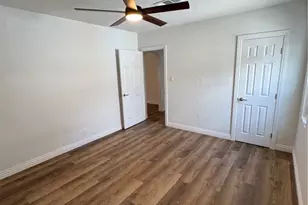 2067 Delta, Long Beach, CA 90810 - Photo 14
