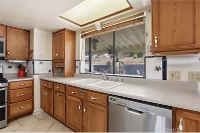 21515 Lou Ann Court, Nuevo, CA 92567 - Photo 8