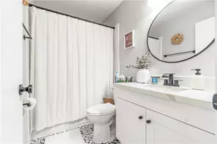 1045 E 3rd St, Long Beach, CA 90802 - Photo 22
