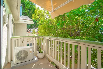 1045 E 3rd Street #4, Long Beach, CA 90802 - Photo 14