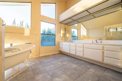 19717 Frank, Cerritos, CA 90703 - Photo 22