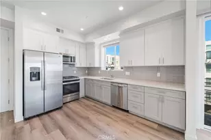 1055 S Serrano Ave, Los Angeles, CA 90006 - Photo 4