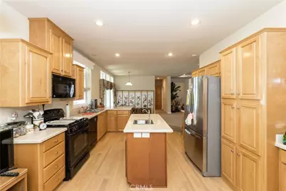 15 Pine Via, Anaheim, CA 92801 - Photo 16