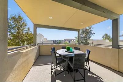 324 Magnet, Irvine, CA 92618 - Photo 30