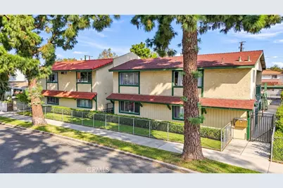 409 E Pine Street, Santa Ana, CA 92701 - Photo 4