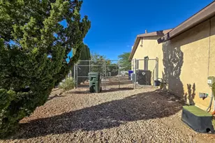 14760 Hopland, Victorville, CA 92394 - Photo 30