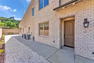 100 Bozeman, Irvine, CA 92602 - Photo 34