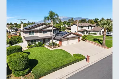 560 N Driftwood, Rialto, CA 92376 - Photo 2