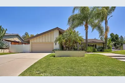 118 Marion Boulevard, Fullerton, CA 92835 - Photo 1