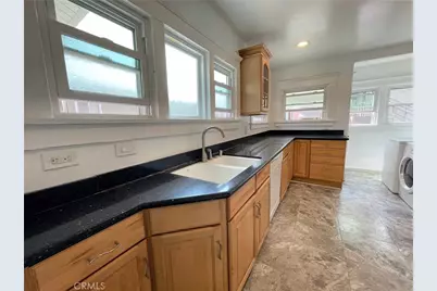 449 Redondo Avenue, Long Beach, CA 90814 - Photo 12