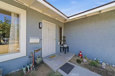 2004 Rushmore, Barstow, CA 92311 - Photo 6
