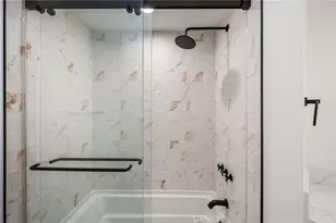 402 Rockefeller, Irvine, CA 92612 - Photo 20