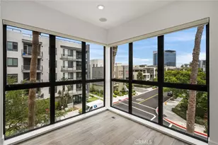 402 Rockefeller, Irvine, CA 92612 - Photo 2
